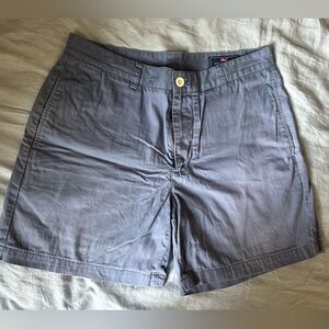 Light blue vineyard vines shorts